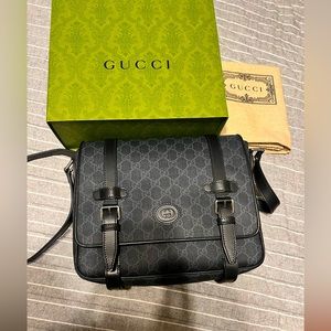 Gucci Messenger Bag